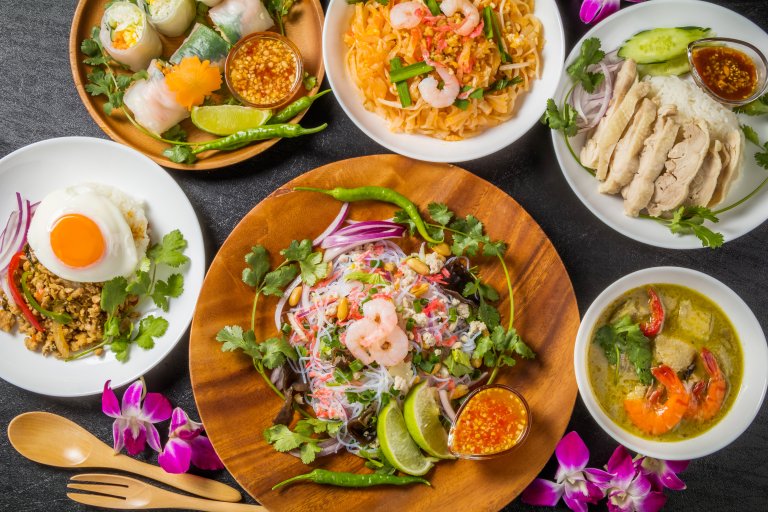 Foodie Tour of Bangkok, Thailand | A Guide for First-Time Travelers