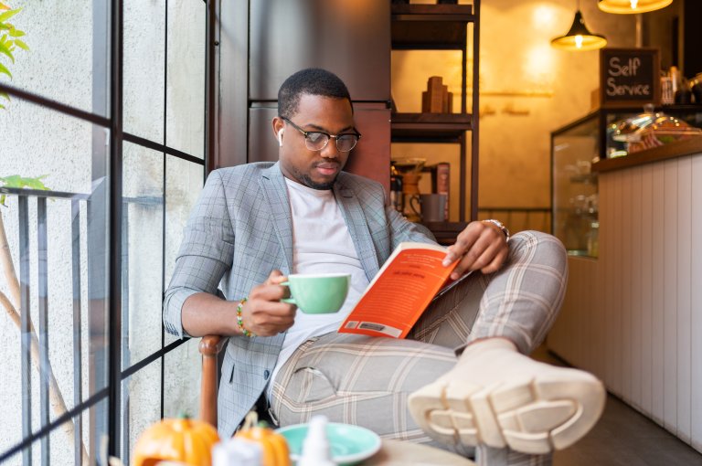 Business Traveler | Five Business Books To Read While Traveling for Business
