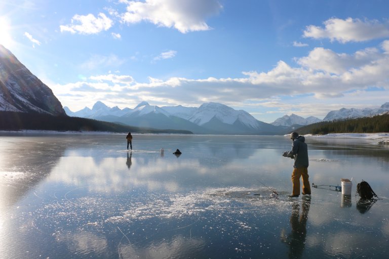 Top US and Canadian Ice Fishing Destinations Guide