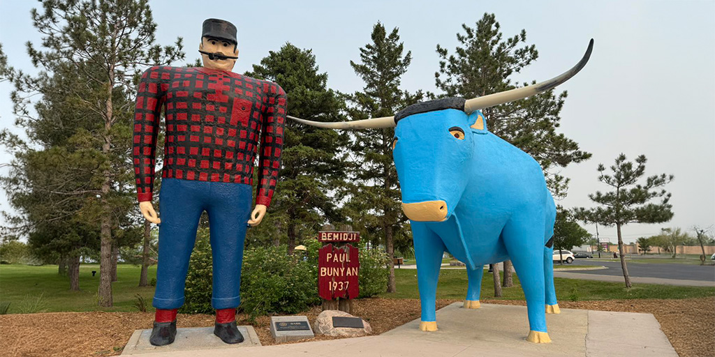 Paul Bunyan and his blue ox sculpture in Minnesota